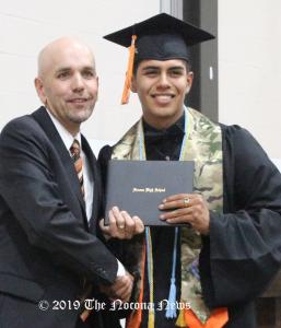 9-Joan Gomez